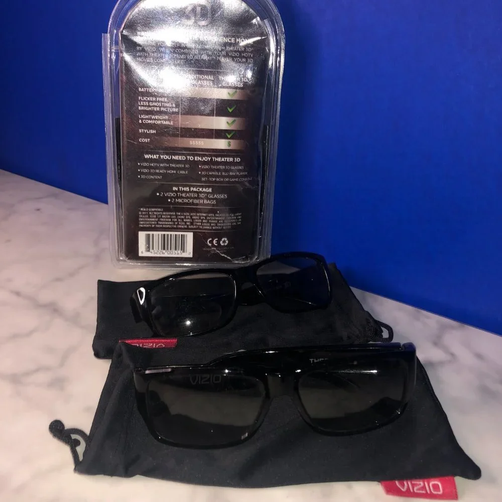 Movie Theater Accessories Vizio Home Theater 3D Glasses 2 Pair with Carrying Bag